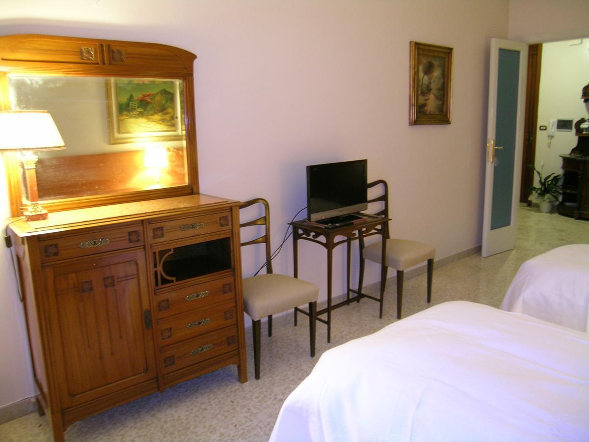 B.&B Margaret'S House Bed & Breakfast Милацо Екстериор снимка