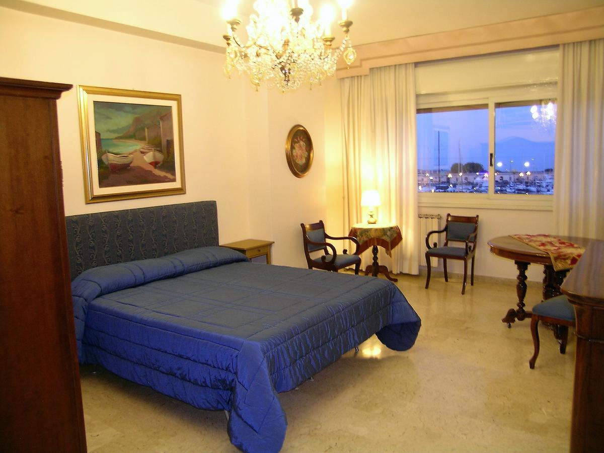 B.&B Margaret'S House Bed & Breakfast Милацо Екстериор снимка